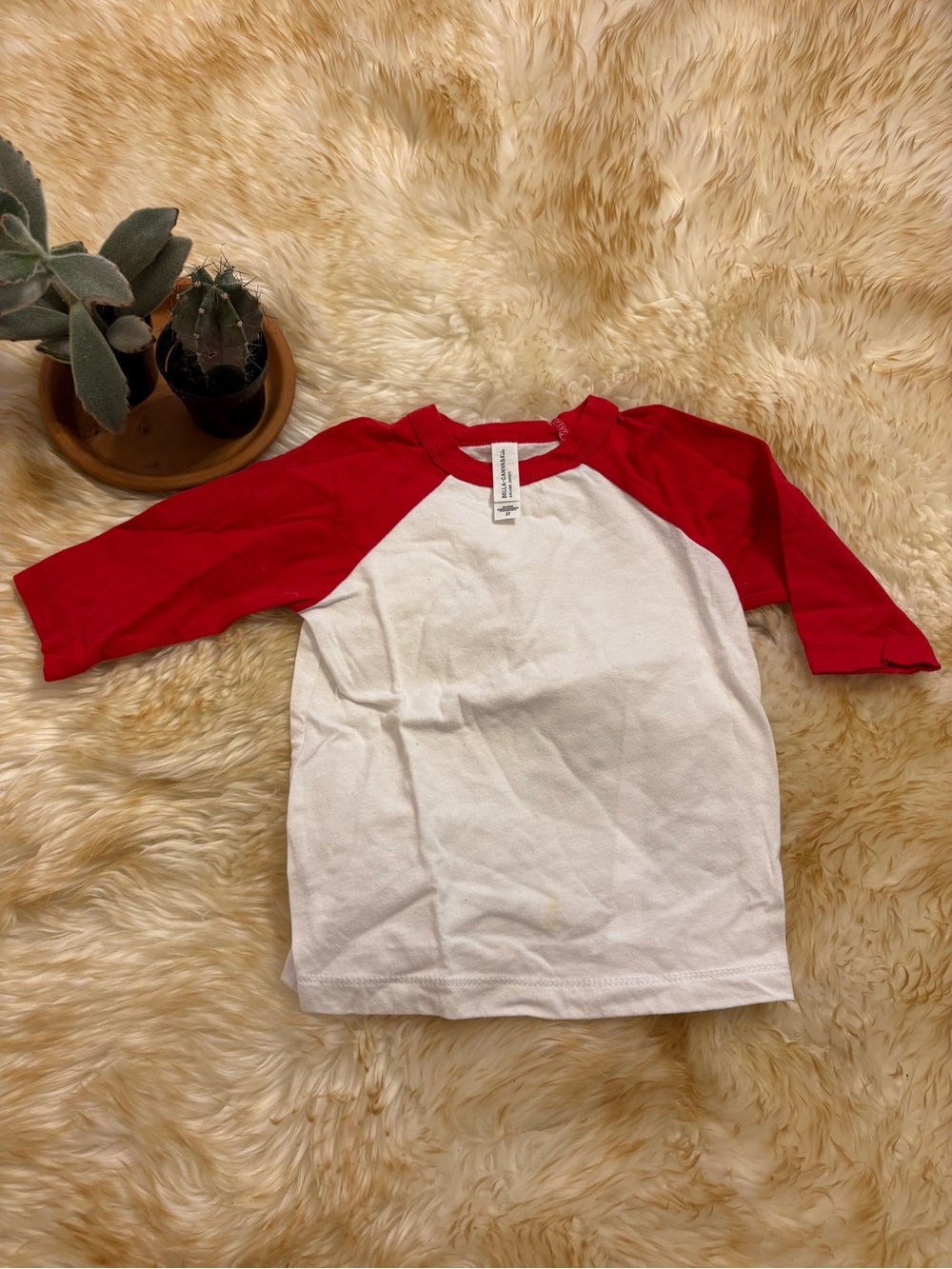 2T Kids Red & White Raglan Baseball Tee